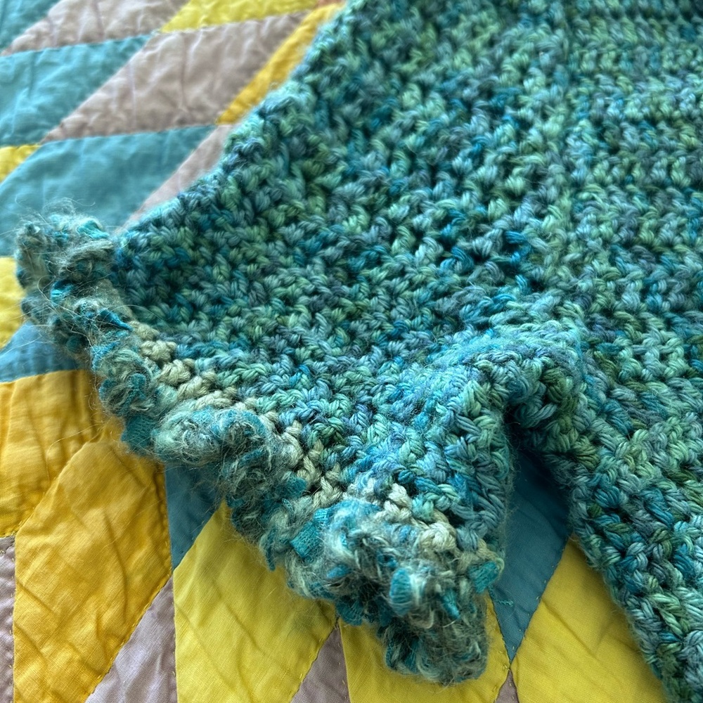 SALE❣️Green & Blue Crochet & Hand Knit Women's Cardigan. Fits many sizes. - Picture 9 of 9
